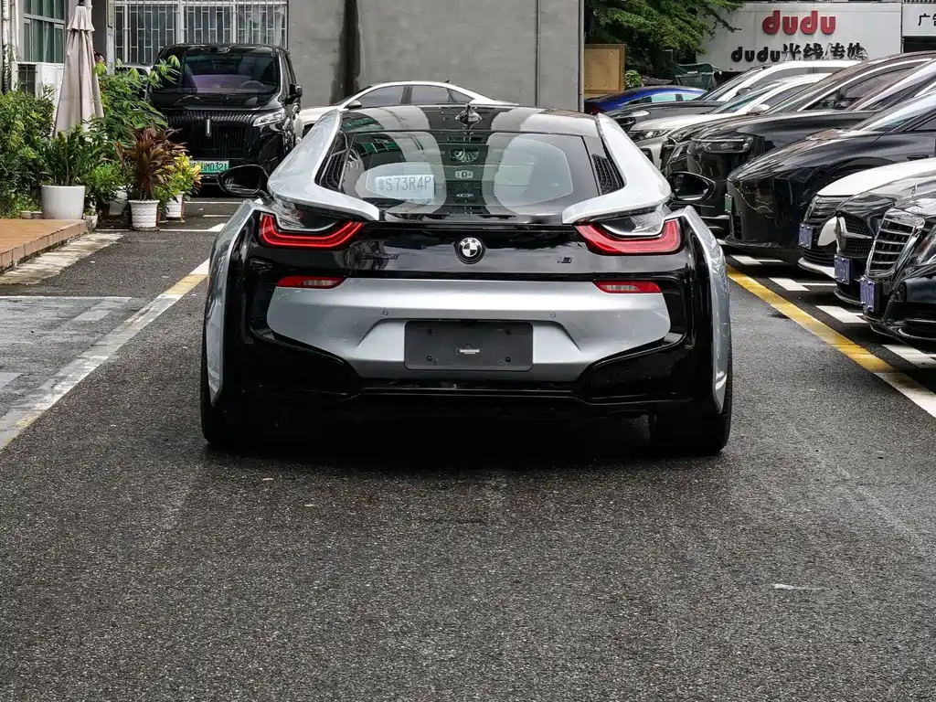 BMW i8 — миниатюра 11