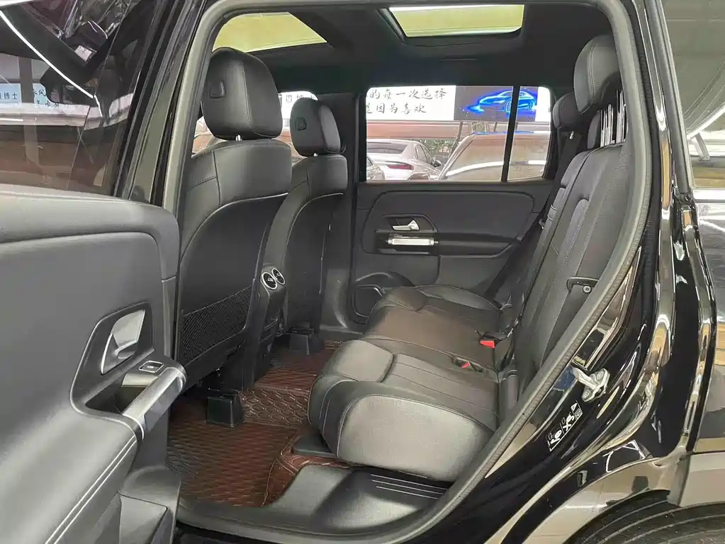 Mercedes-Benz GLB 2023 GLB 220