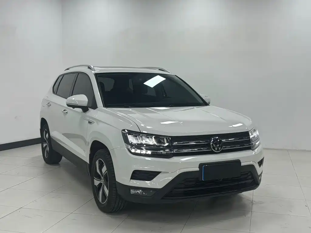 Volkswagen Tharu — миниатюра 3