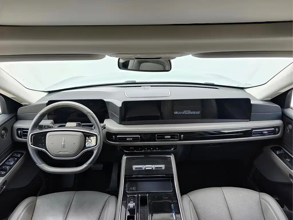 Lincoln Aviator 2024 3.0T V6 мест