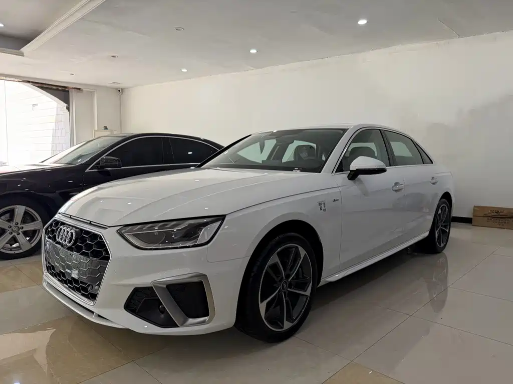 Audi A4L 2023 40 TFSI Fashion