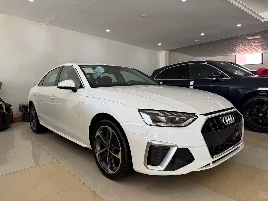 Audi A4L 2023 40 TFSI Fashion