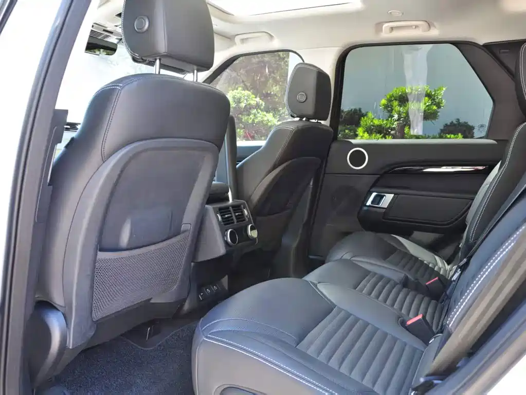 Land Rover Discovery — миниатюра 9