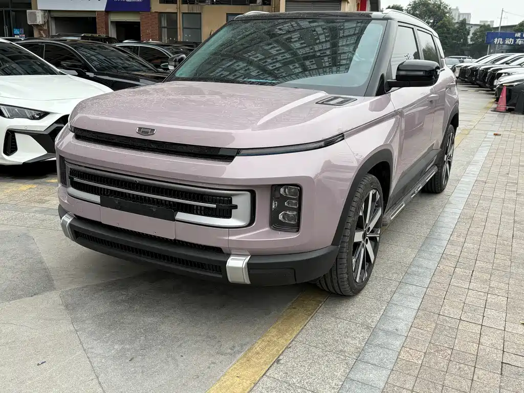 Geely Icon 2025