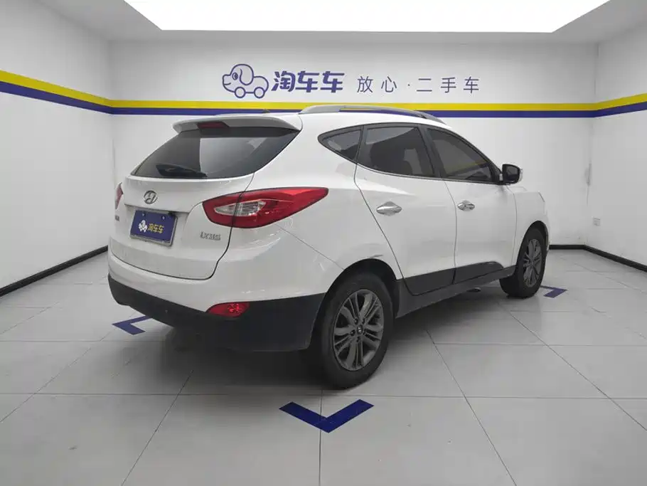 Hyundai BAIC Hyundai ix35 ix35 2015 2.0L AT IV