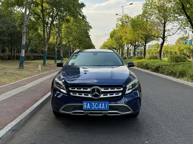 MERCEDES-BENZ  GLA 2018