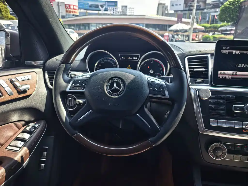 Mercedes-Benz GL-Class — миниатюра 18