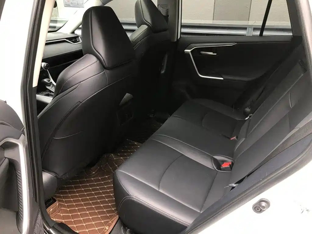 Toyota Wildlander — миниатюра 9