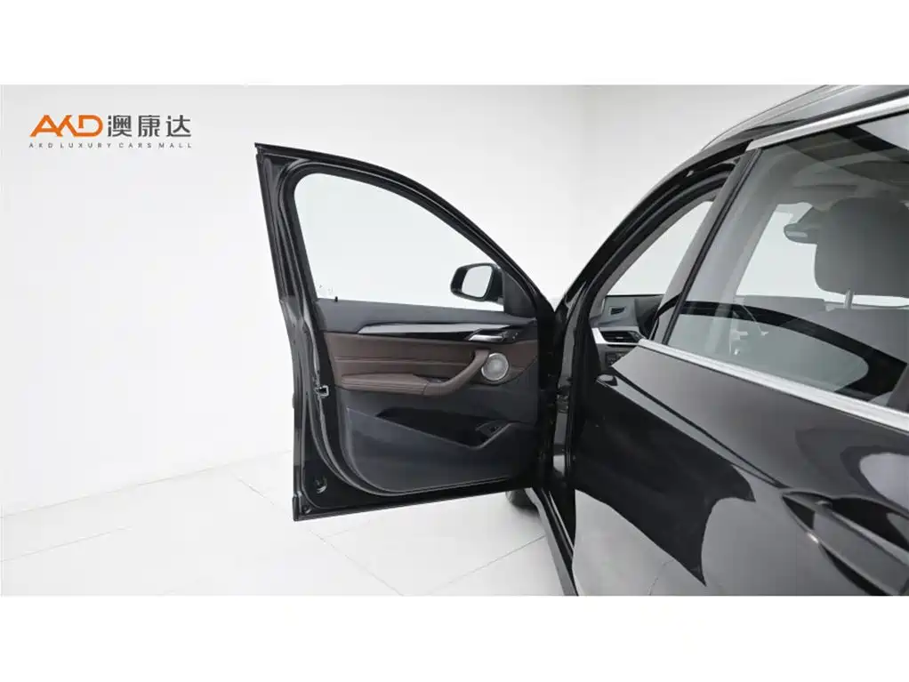 BMW X1 — миниатюра 10