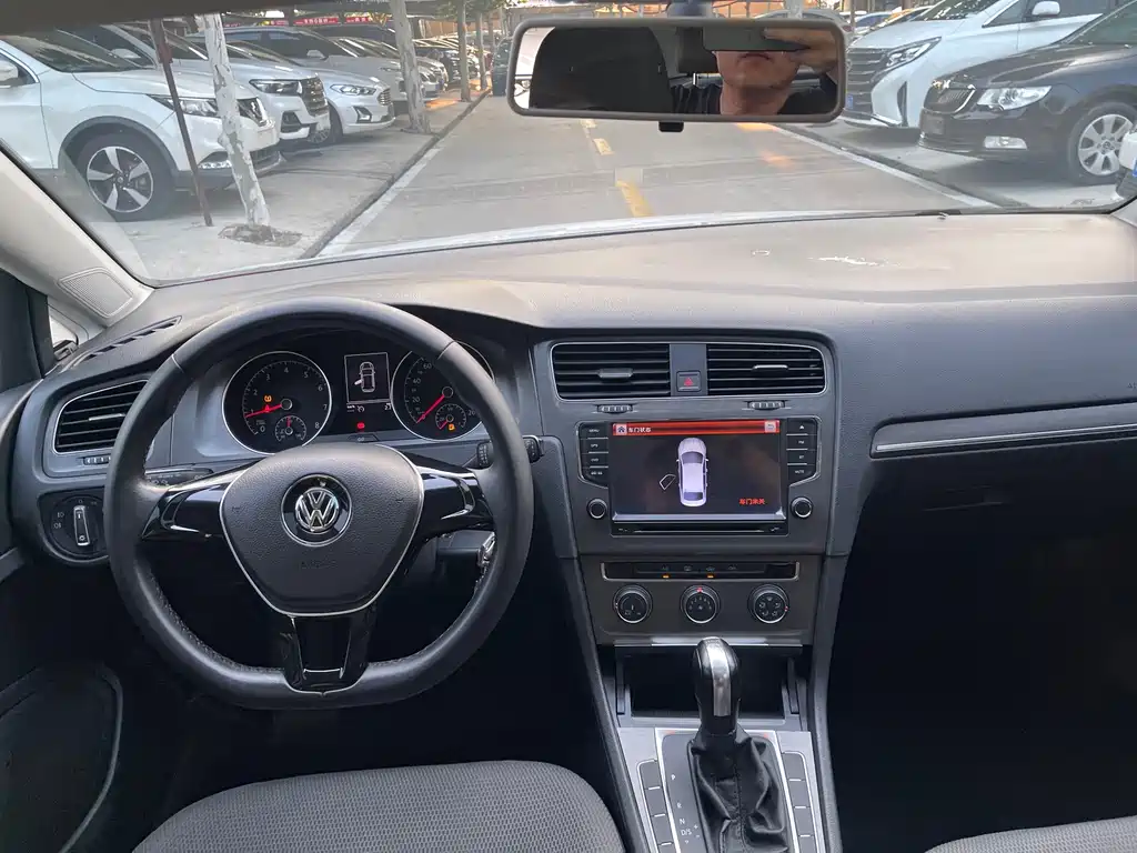 Volkswagen Golf — миниатюра 8