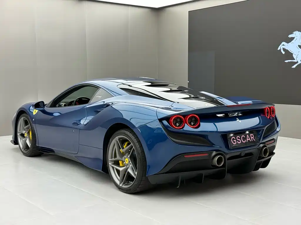 Ferrari F8 Tributo 3.9T V8, фото 3