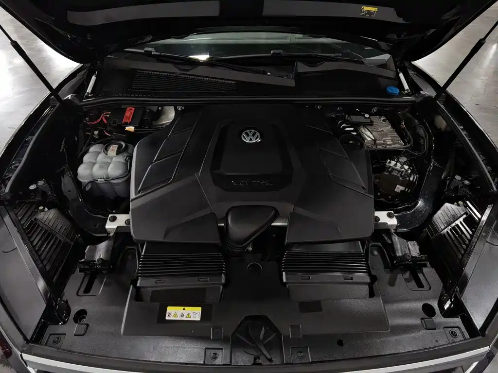 Volkswagen Touareg 2021 3.0TSI Sport