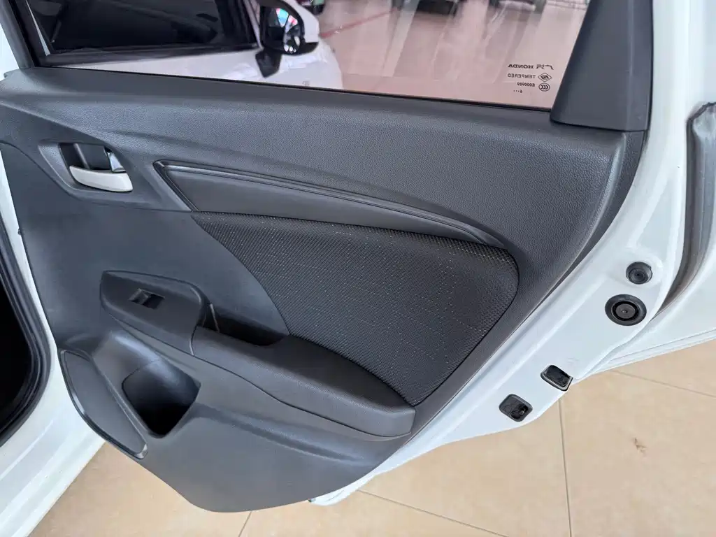 Honda Fit — миниатюра 24