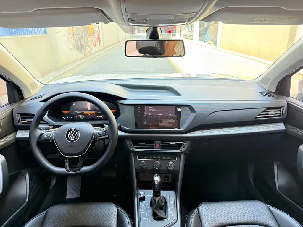 Volkswagen Tharu — миниатюра 8