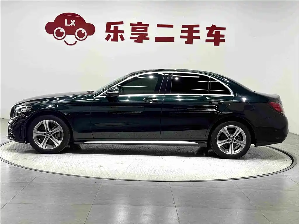 Mercedes-Benz C-Class — миниатюра 2