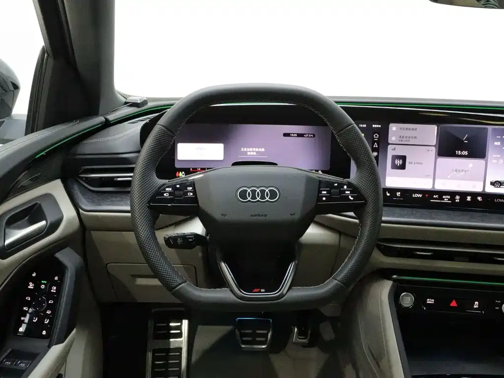 Audi Q5L — миниатюра 15