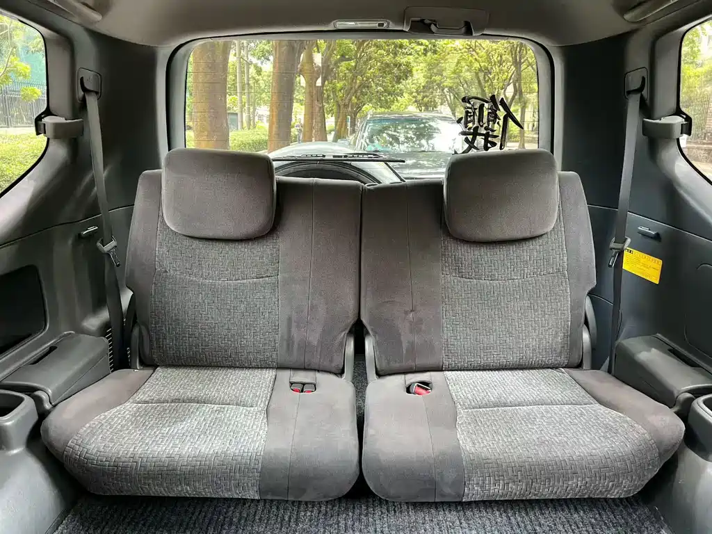 Toyota Prado (Import) — миниатюра 8