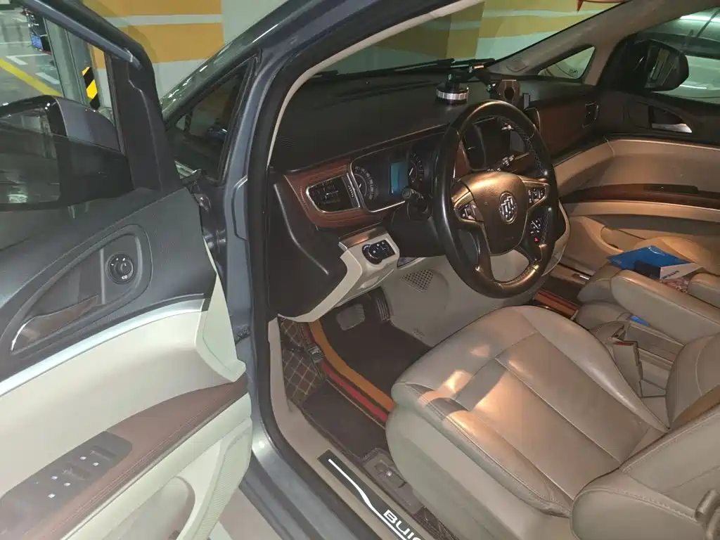 Buick GL8 — миниатюра 14