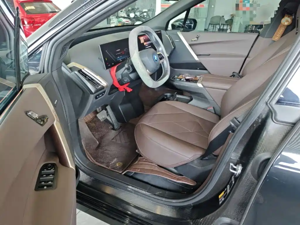 BMW iX — миниатюра 16