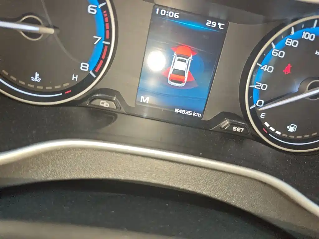 Geely Emgrand — миниатюра 5