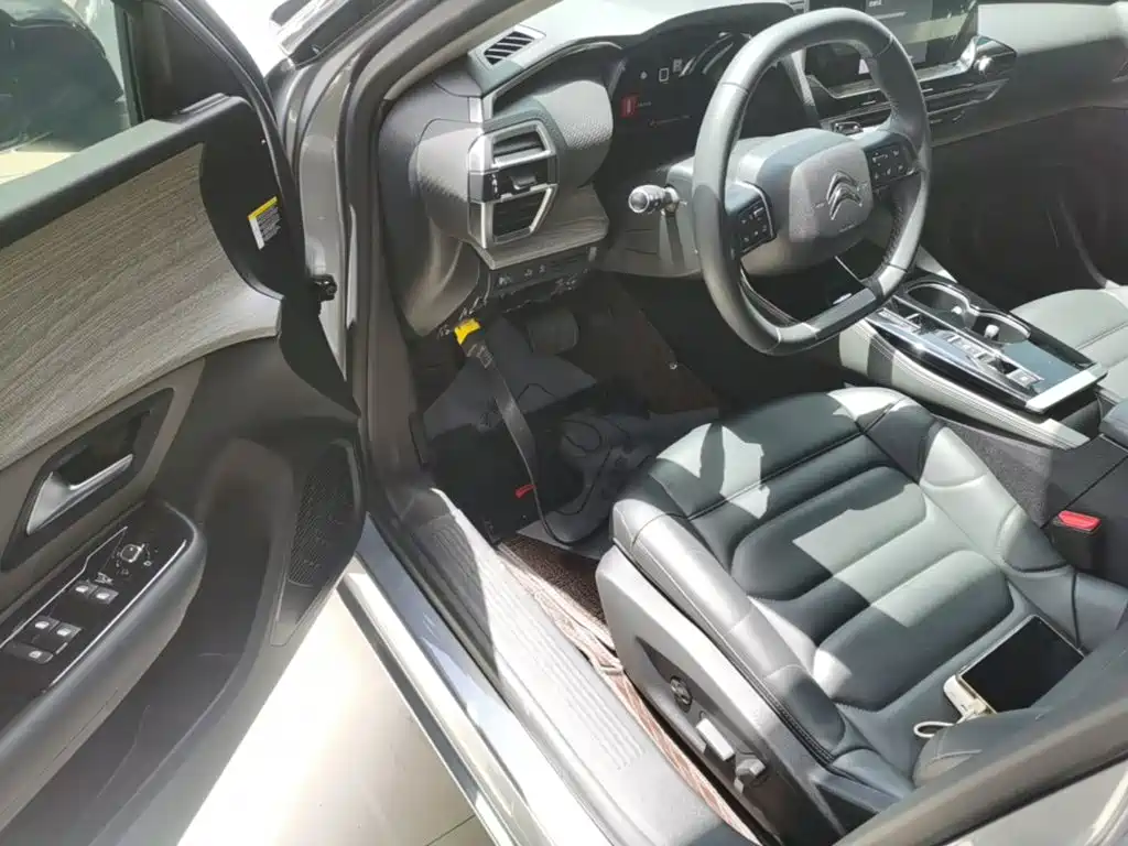 Citroen C5 X — миниатюра 16