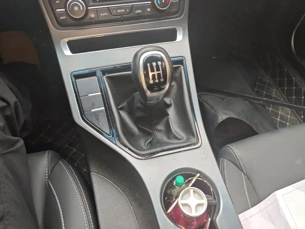 Geely Emgrand — миниатюра 7