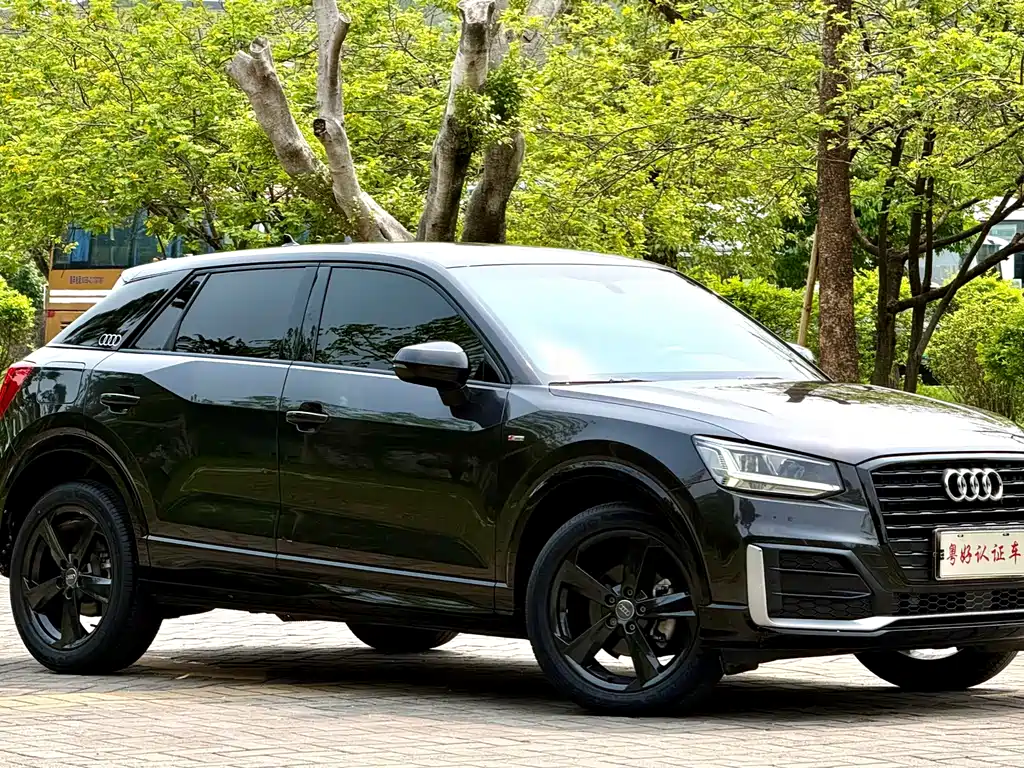 Audi Q2L — миниатюра 2