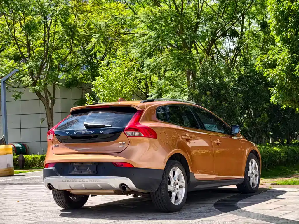 Volvo V40 — миниатюра 7