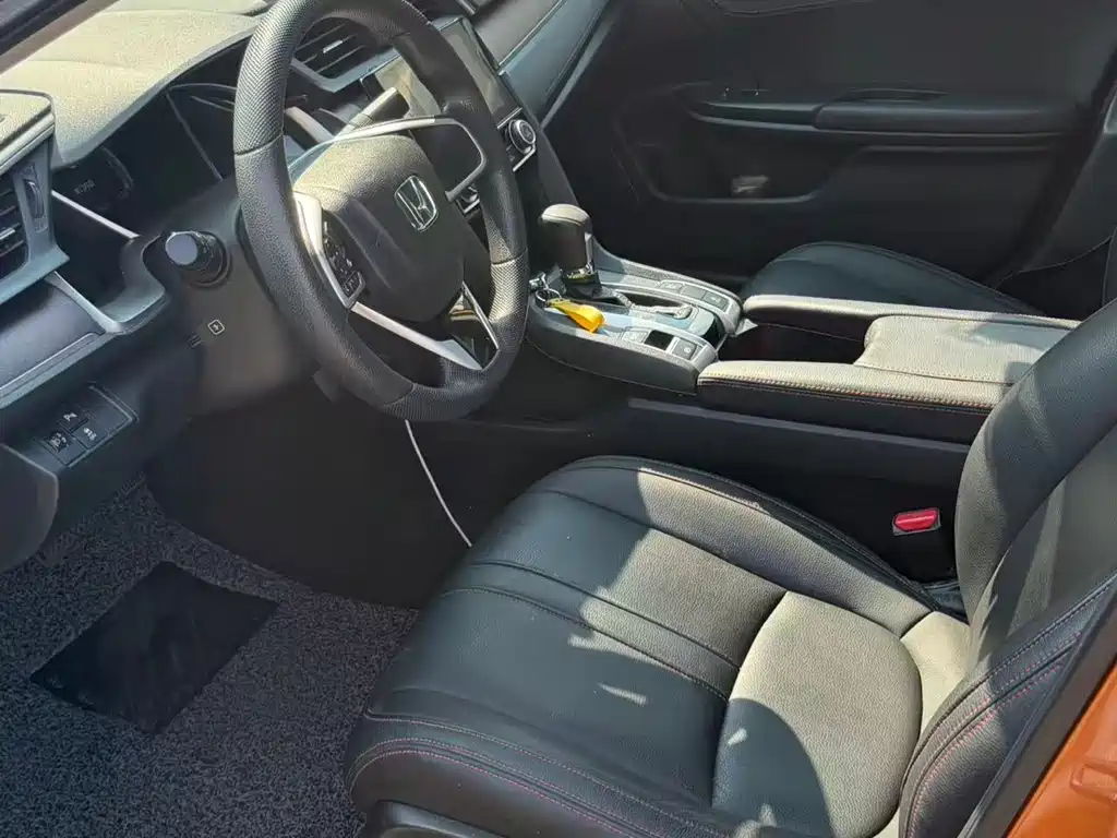 Honda Civic — миниатюра 9