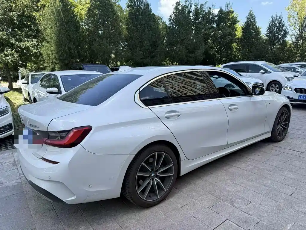 BMW 3 Series — миниатюра 7