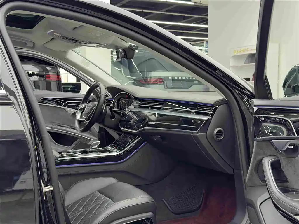 Audi A8 New Energy — миниатюра 10