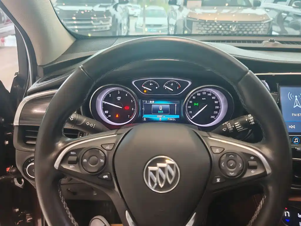 Buick Envision Plus — миниатюра 8