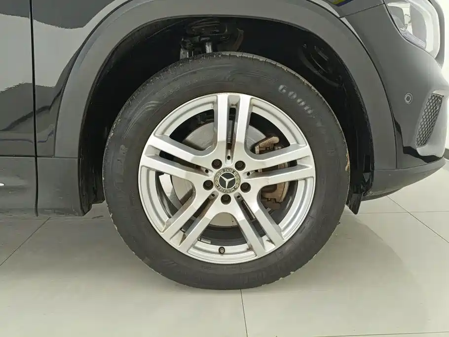 Mercedes-Benz GLB — миниатюра 6