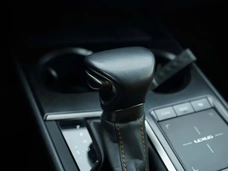Lexus UX — миниатюра 7