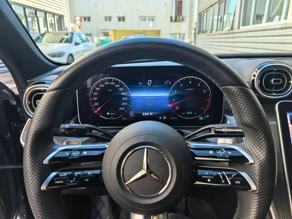 Mercedes-Benz C-Class — миниатюра 9