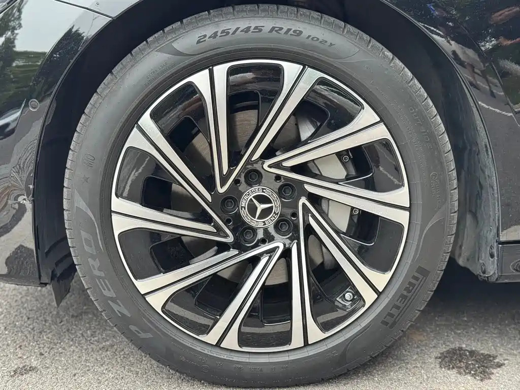 Mercedes-Benz E-Class E 2025 E 300 L Luxury