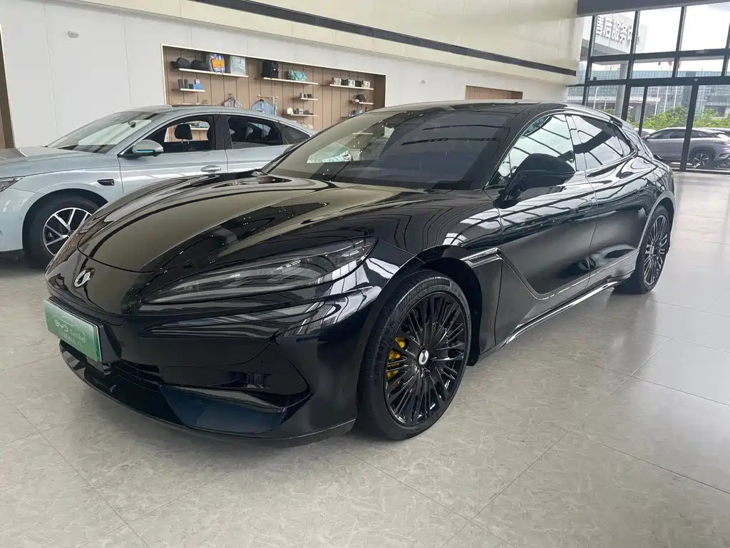 Denza Denza Z9GT — миниатюра 2