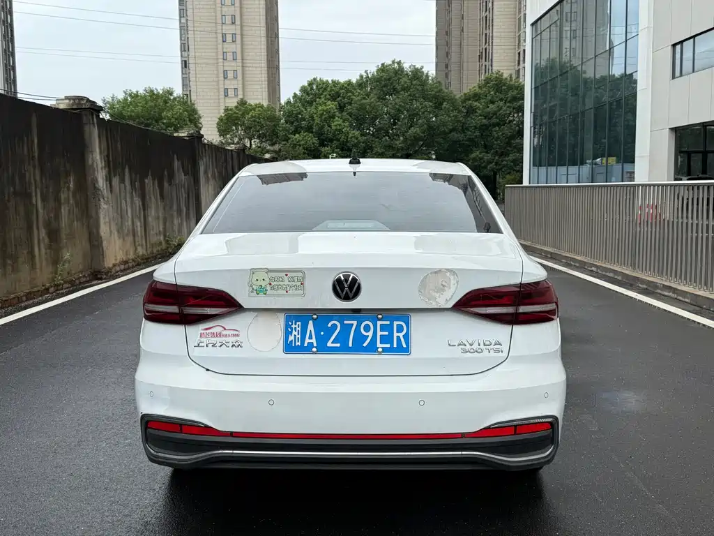 Volkswagen Lavida — миниатюра 9