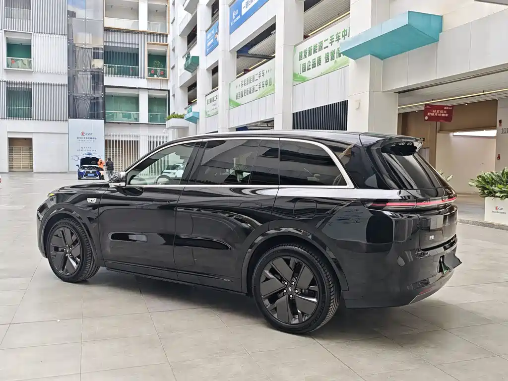 Li Auto IDEAL L8