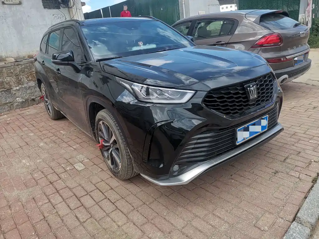 Toyota Crown Kluger — миниатюра 2