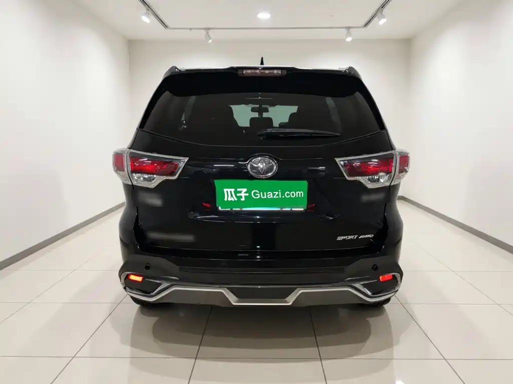 Toyota Highlander — миниатюра 5