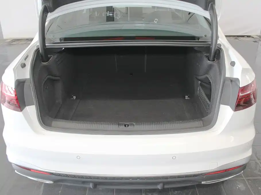 Audi A4L — миниатюра 7