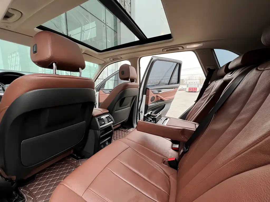 BMW X5 (Import) — миниатюра 11