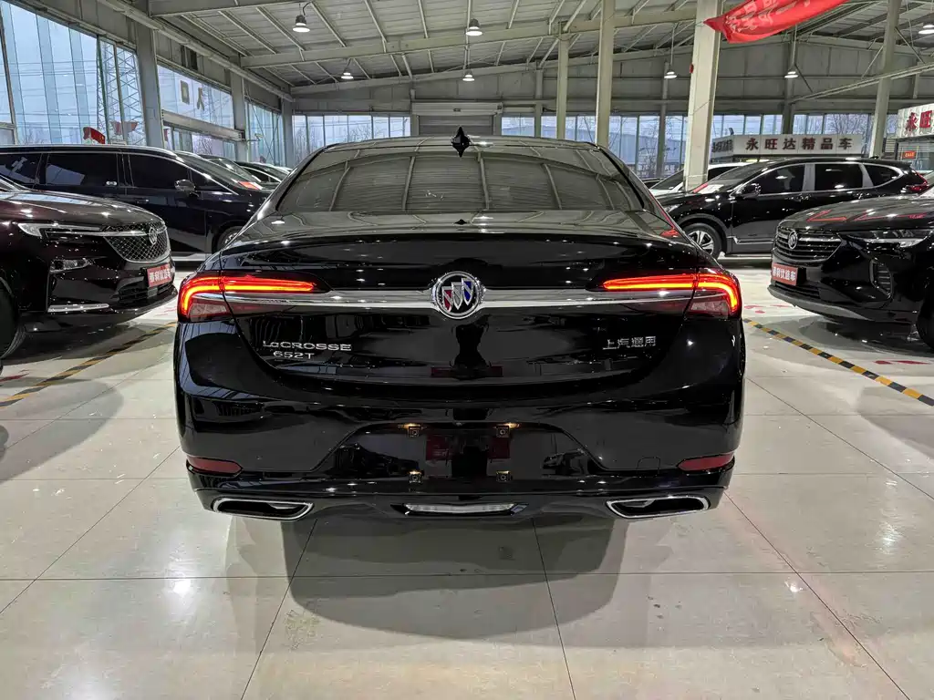 Buick LaCrosse 2022 652T Luxury
