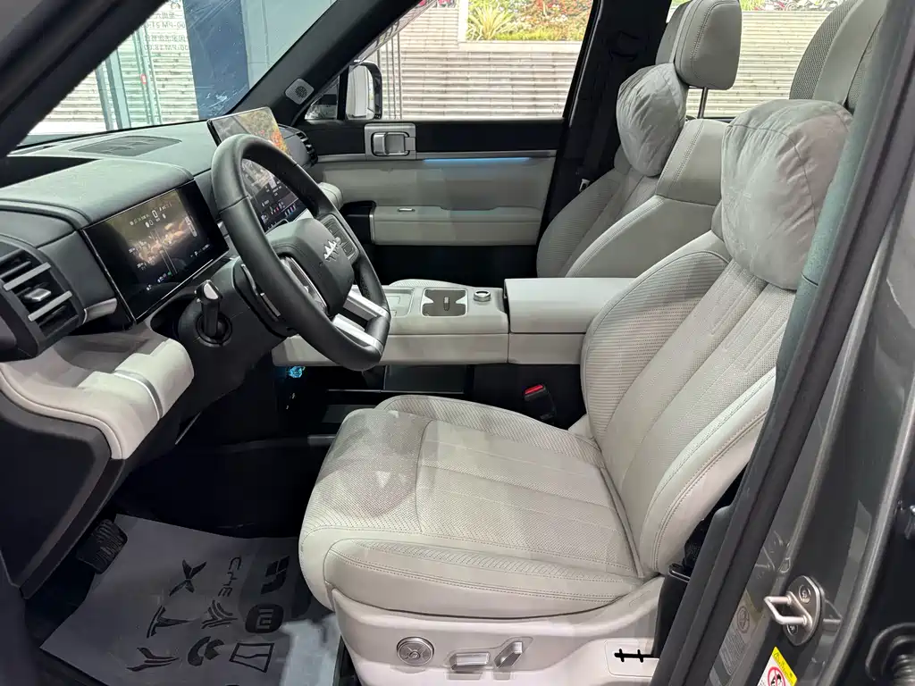 Fangchengbao Leopard 7 7 2025 190KM Ultra