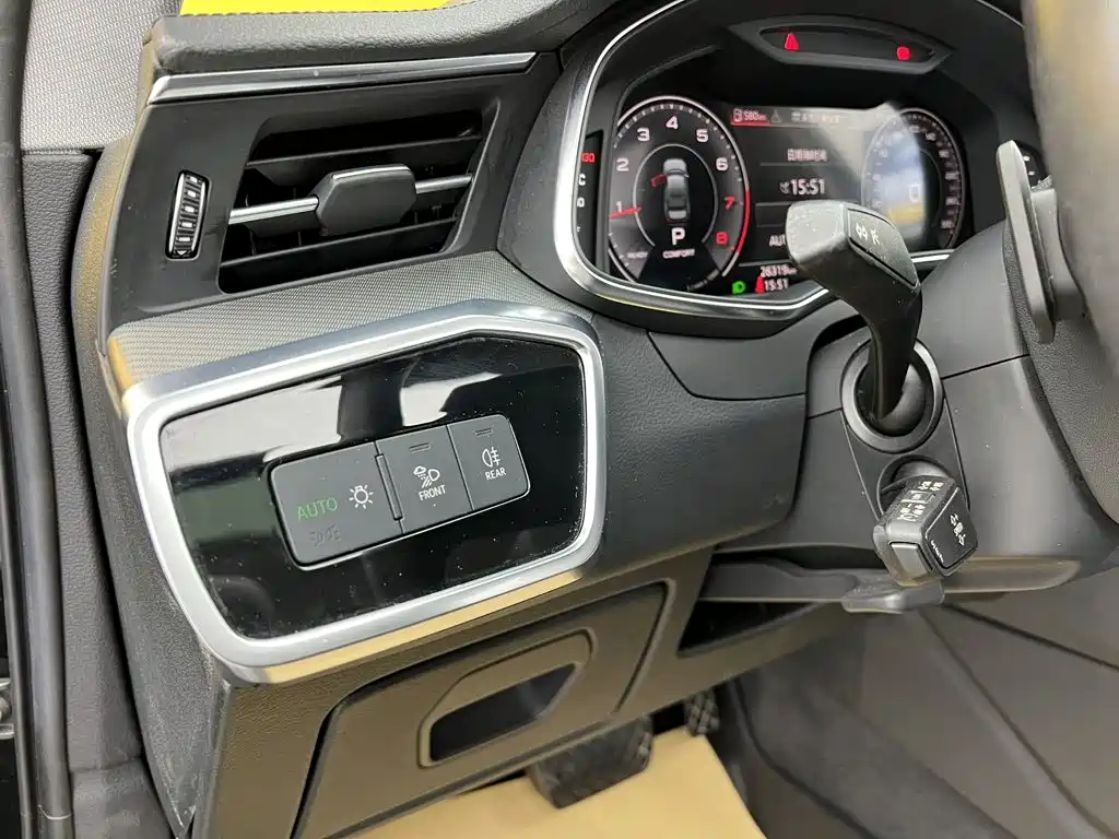 Audi A6L — миниатюра 32