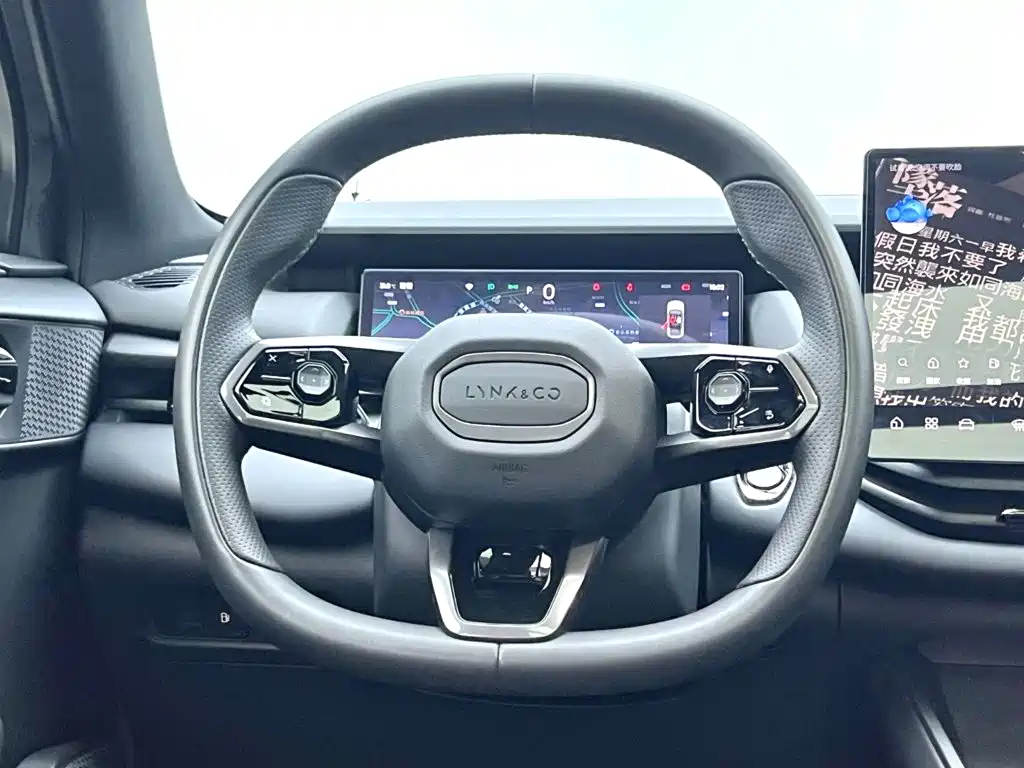 Lynk & Co 06 EM-P — миниатюра 15
