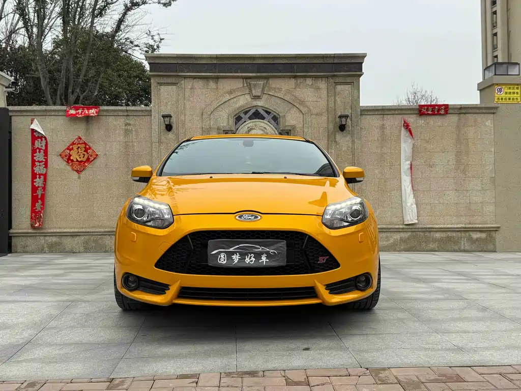 Ford Focus (Import) — миниатюра 2
