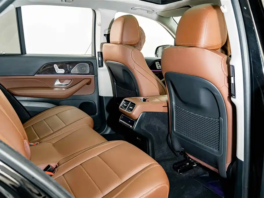 Mercedes-Benz GLE (Import) — миниатюра 23