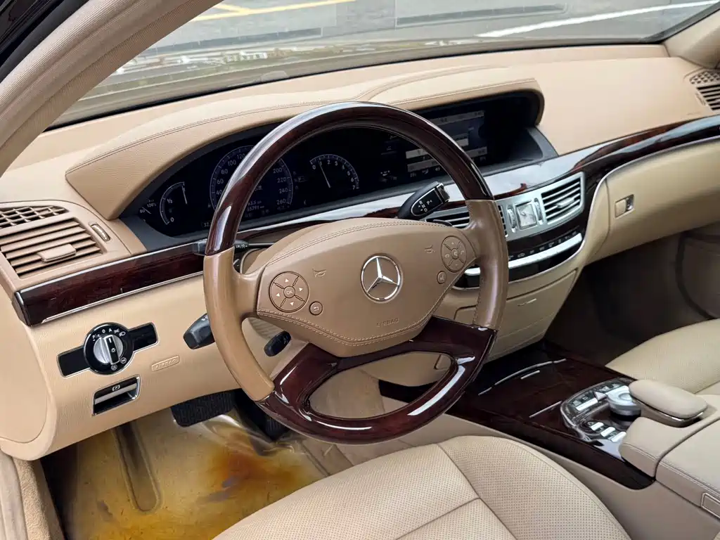 Mercedes-Benz S-Class — миниатюра 16